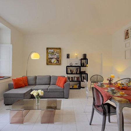 Welkeys - Reine Nathalie Apartment Biarritz Esterno foto